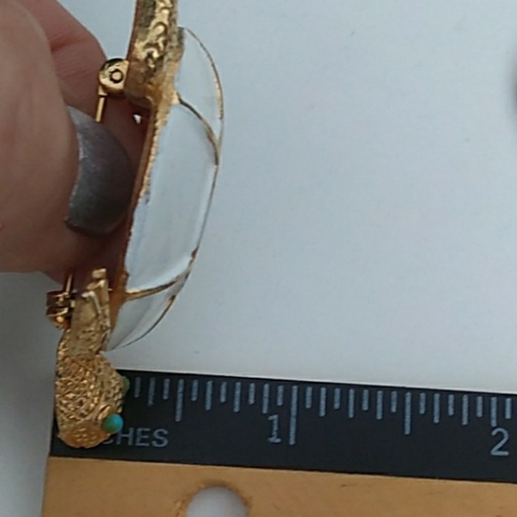 1950's White Enamel Gold Turtle Brooch w Blue Eyes - Picture 8 of 8